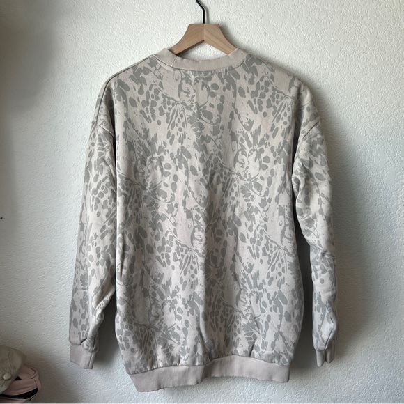 Gymshark sweat shirt - Picture 2 of 4